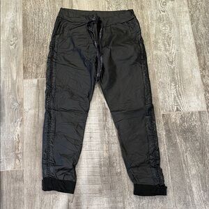 Venti 6 womens coated black drawstring joggers